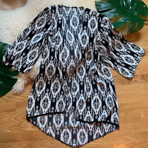 Studio Y Boutique Bohemian Vacation Swim Cover Up Tribal Kimono S/M